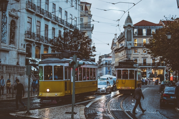 De olho na eleição no Brasil